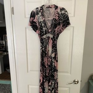 ElieTahari black floral maxi dress size 2